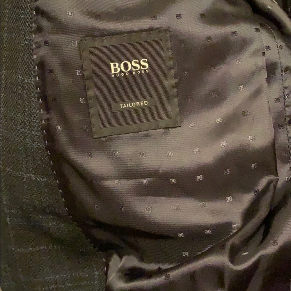 Hugo Boss Men suit/blazer/ Tailored /size US 40R - Picture 8 of 8